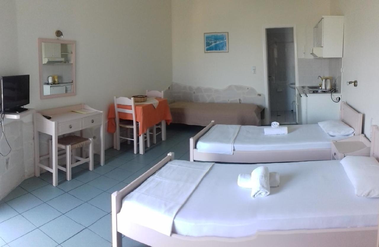 Irida Aparthotel Джорджополис Екстериор снимка