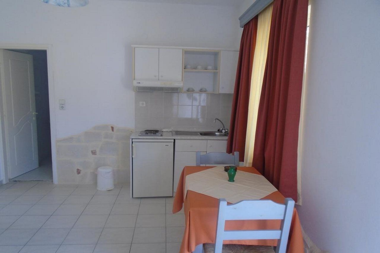 Irida Aparthotel Джорджополис Екстериор снимка
