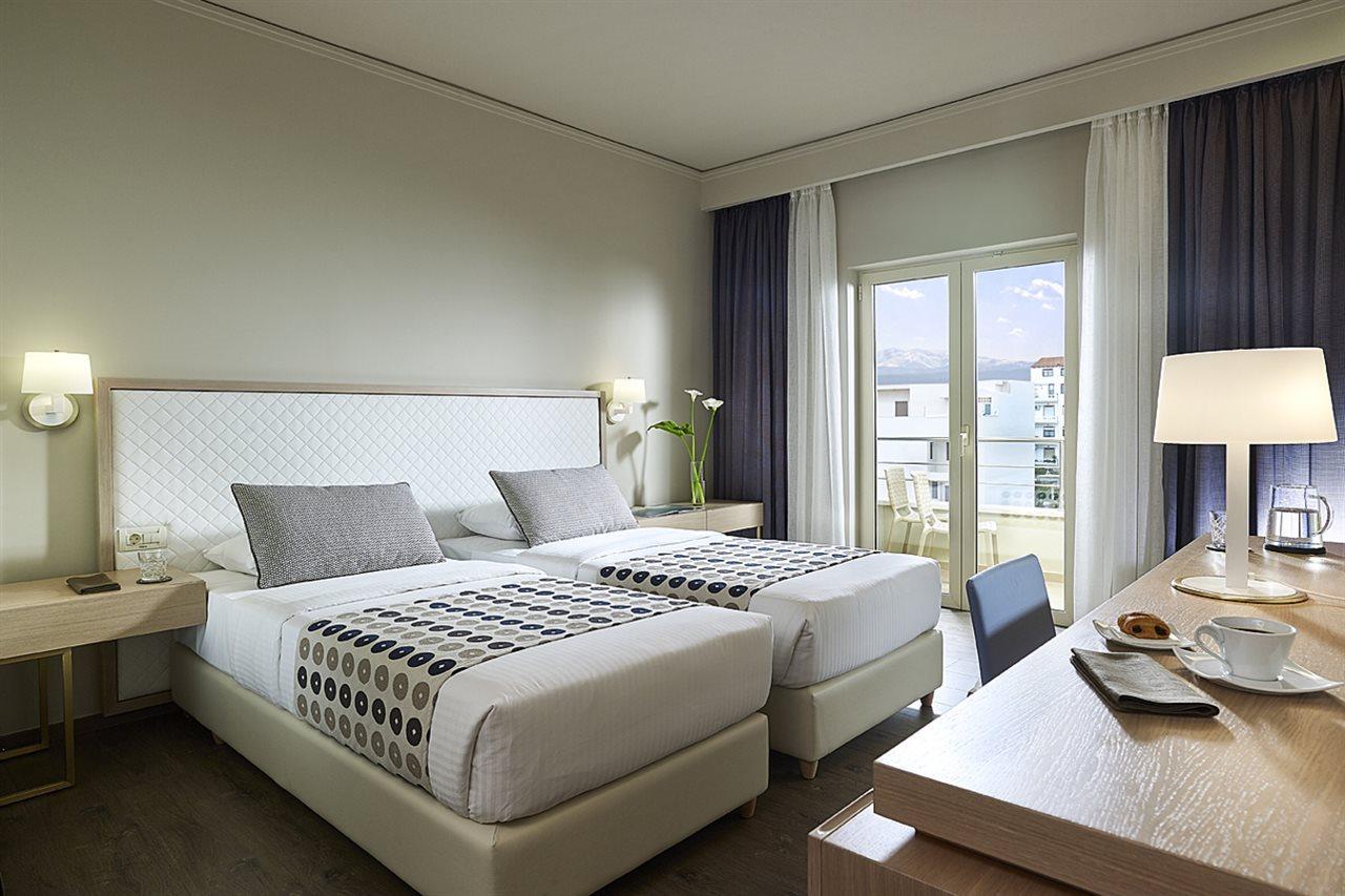 Irida Aparthotel Джорджополис Екстериор снимка